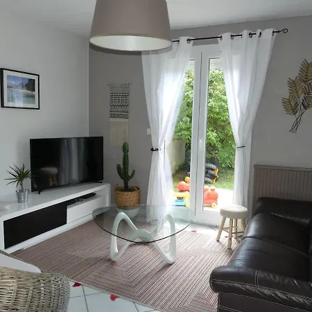 Valence, Jolie Maison Avec Jardin